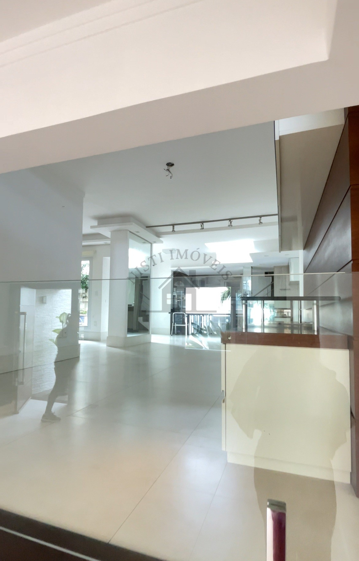 Casa à venda com 3 quartos, 180m² - Foto 8