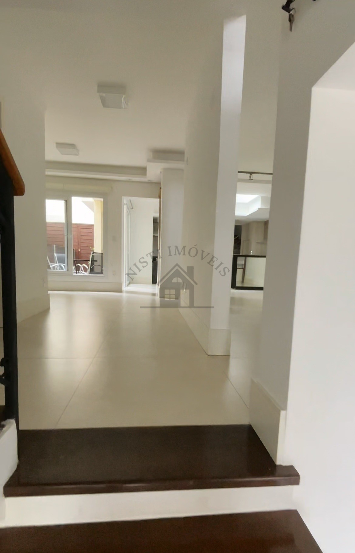 Casa à venda com 3 quartos, 180m² - Foto 9