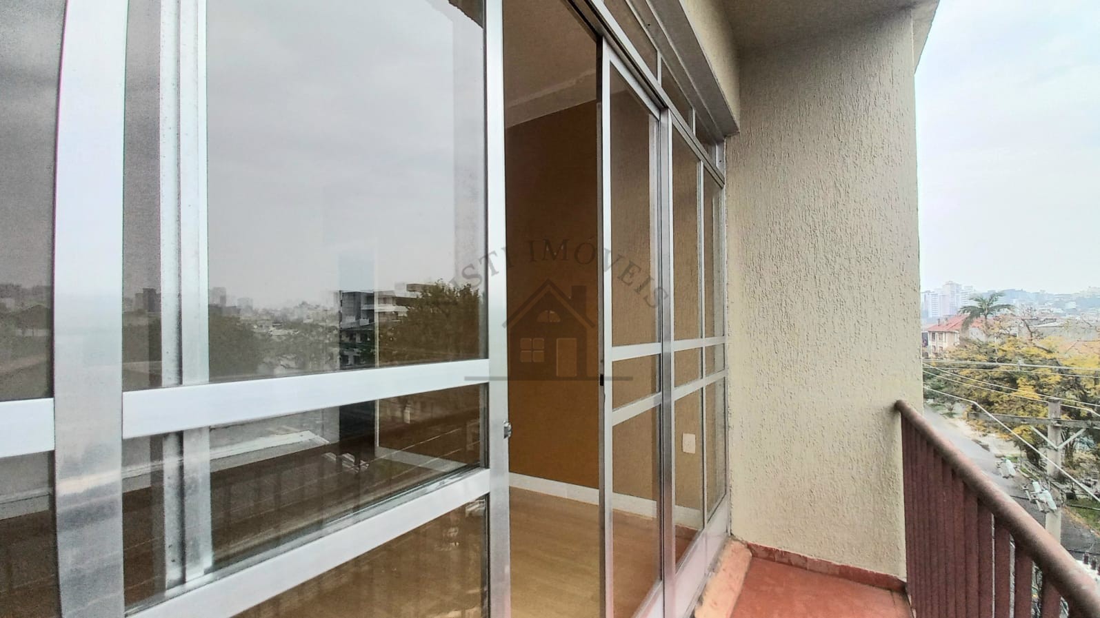 Apartamento à venda com 2 quartos, 74m² - Foto 3